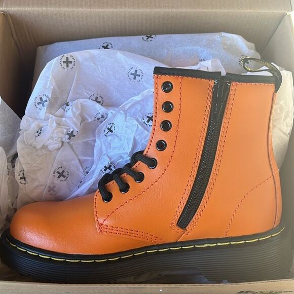 Dr. Martens Delaney T Lamper Pumpkin Orange Lace Up Boots 20669804 with Zip - Picture 3 of 6